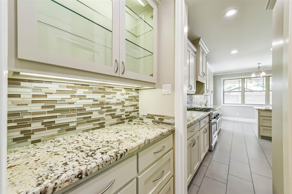 1317 Chantilly Lane - Photo 15