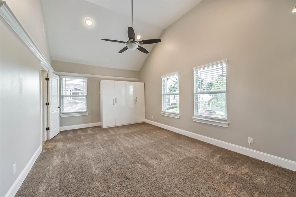 1317 Chantilly Lane - Photo 31