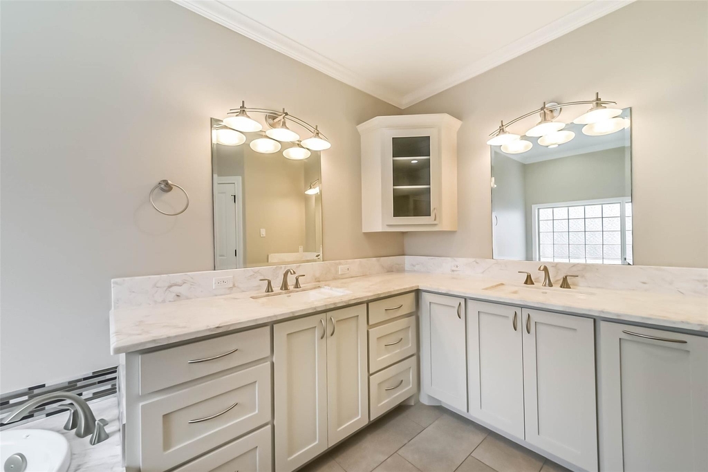1317 Chantilly Lane - Photo 23