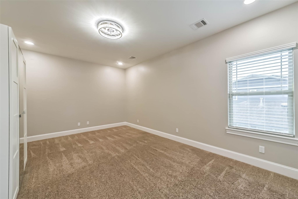 1317 Chantilly Lane - Photo 33