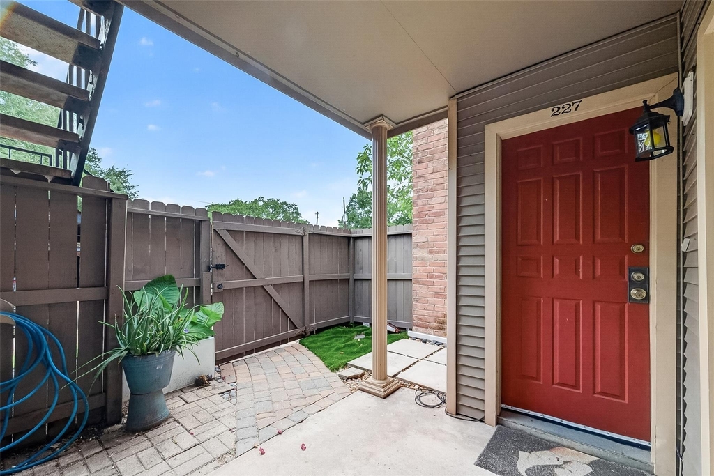 3700 W Clay Street - Photo 3