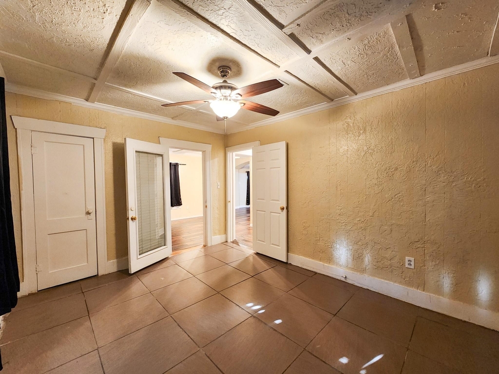 2222 Hogg Street - Photo 3
