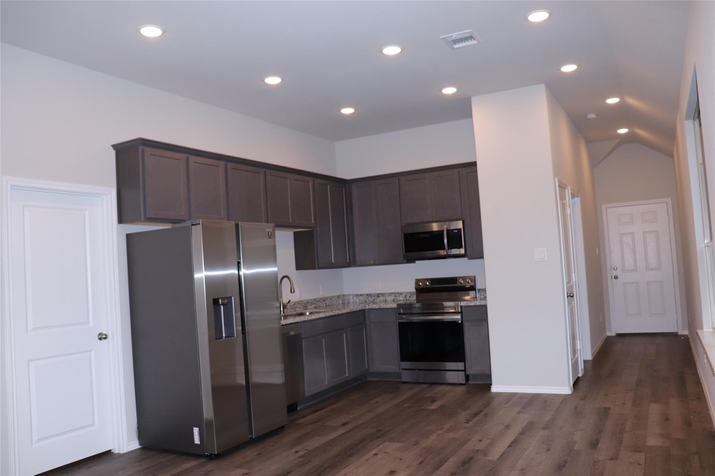 11633 Vistawood Street - Photo 11