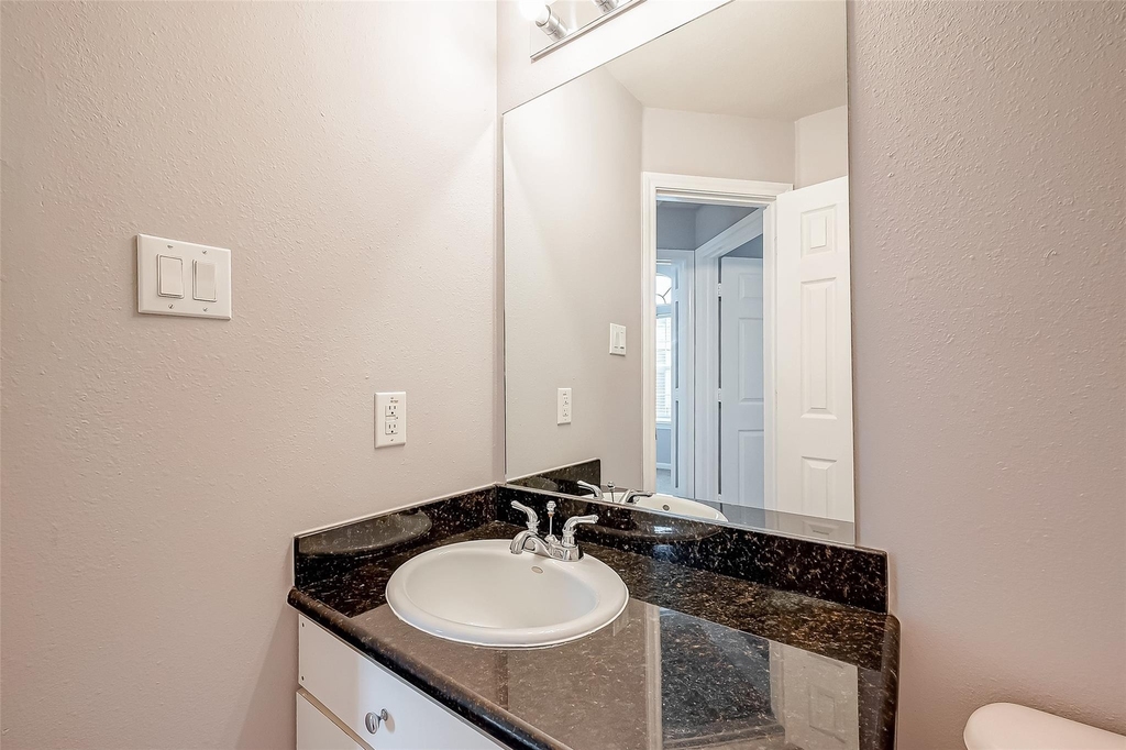 206 Sydnor Street - Photo 16
