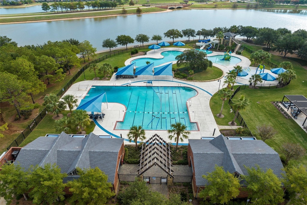 21130 Medina River Drive - Photo 35