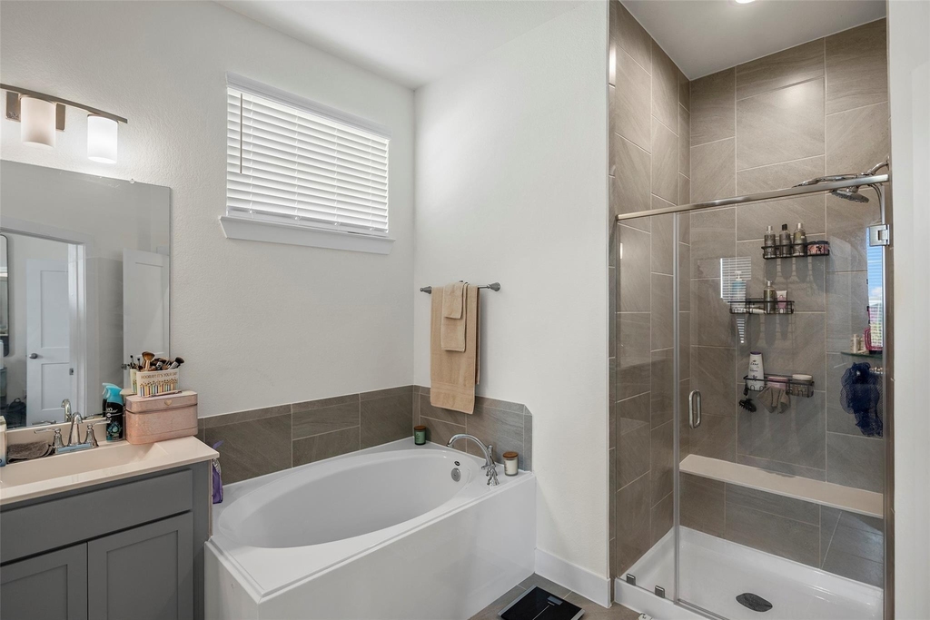 21130 Medina River Drive - Photo 17