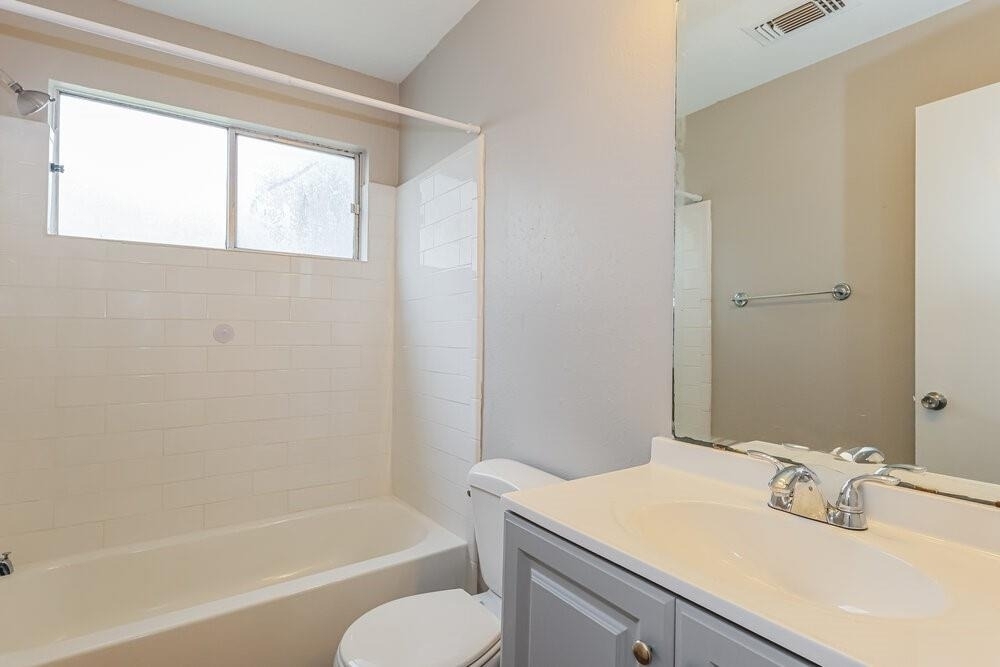 12627 Day Hollow Lane - Photo 13