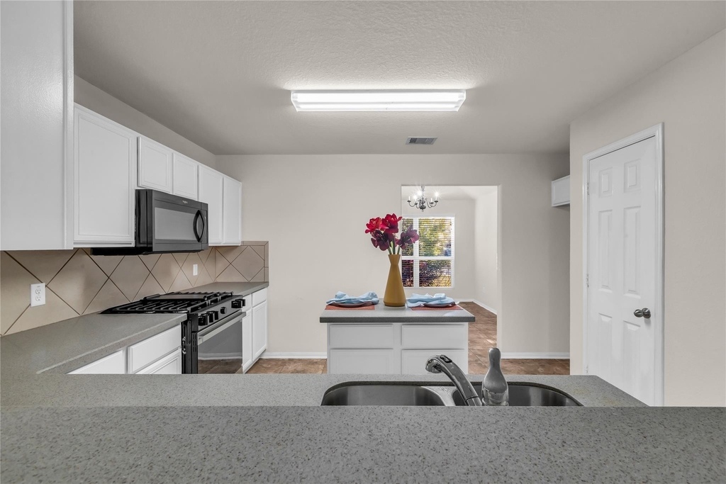 3050 Thicket Path Way - Photo 2