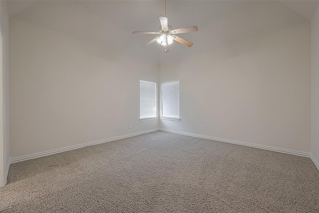 1189 Lovett Street - Photo 6