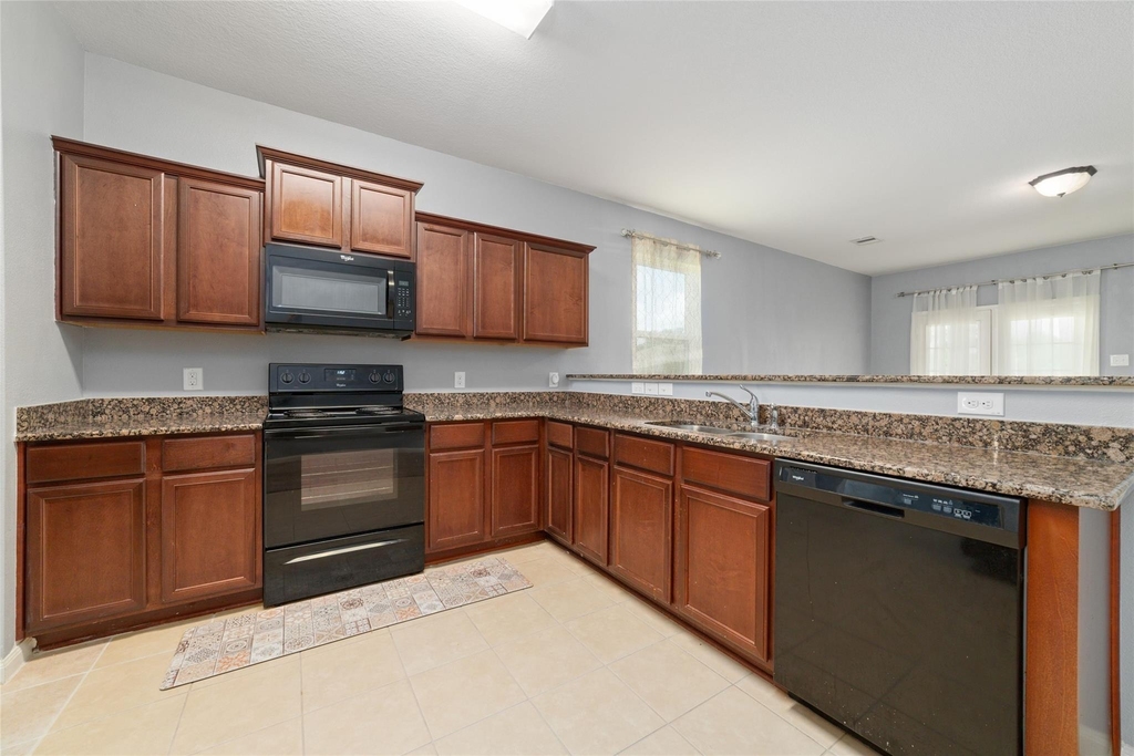 12054 Fairquarter Lane - Photo 7