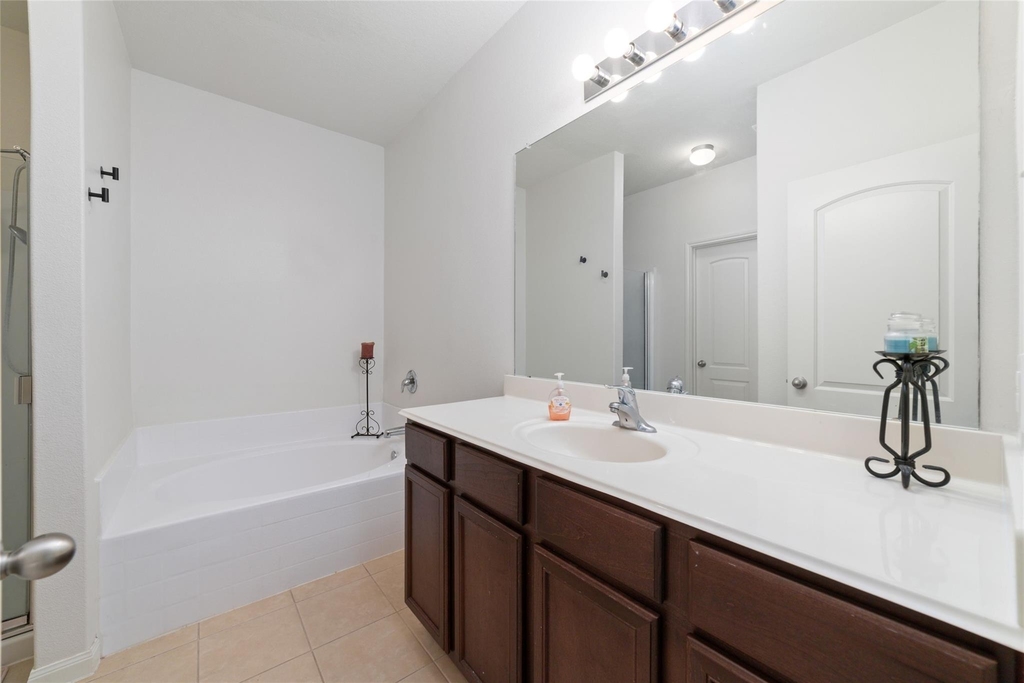 12054 Fairquarter Lane - Photo 17