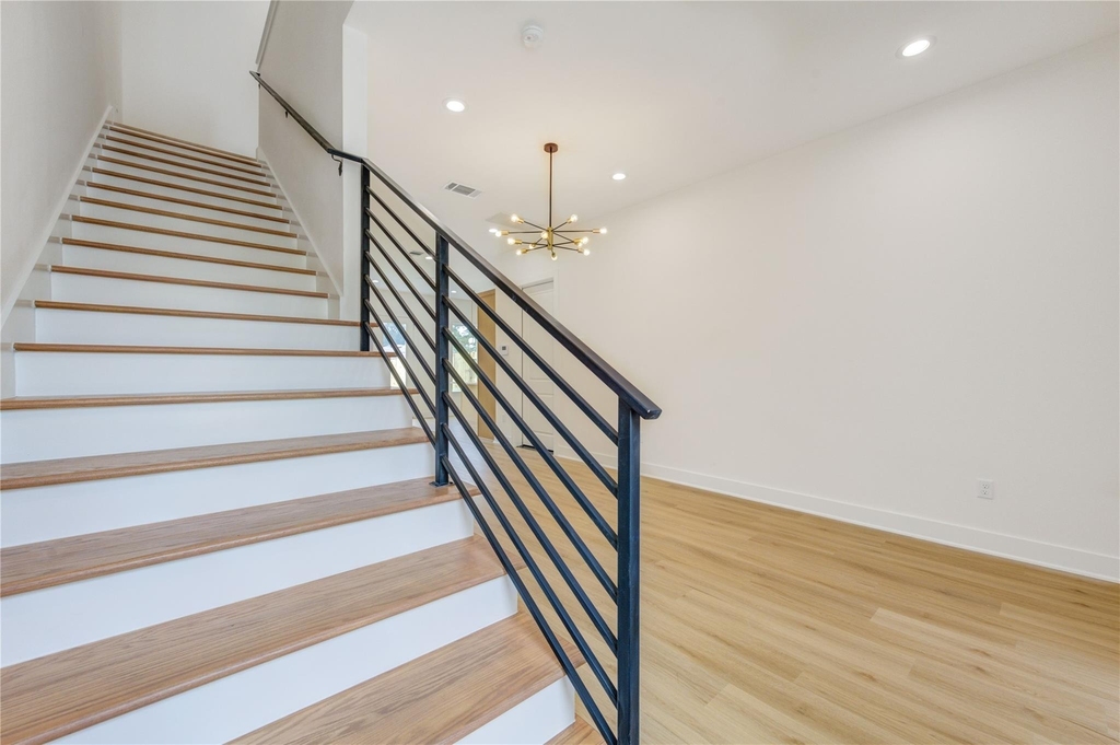 9007 Noel Street - Photo 15