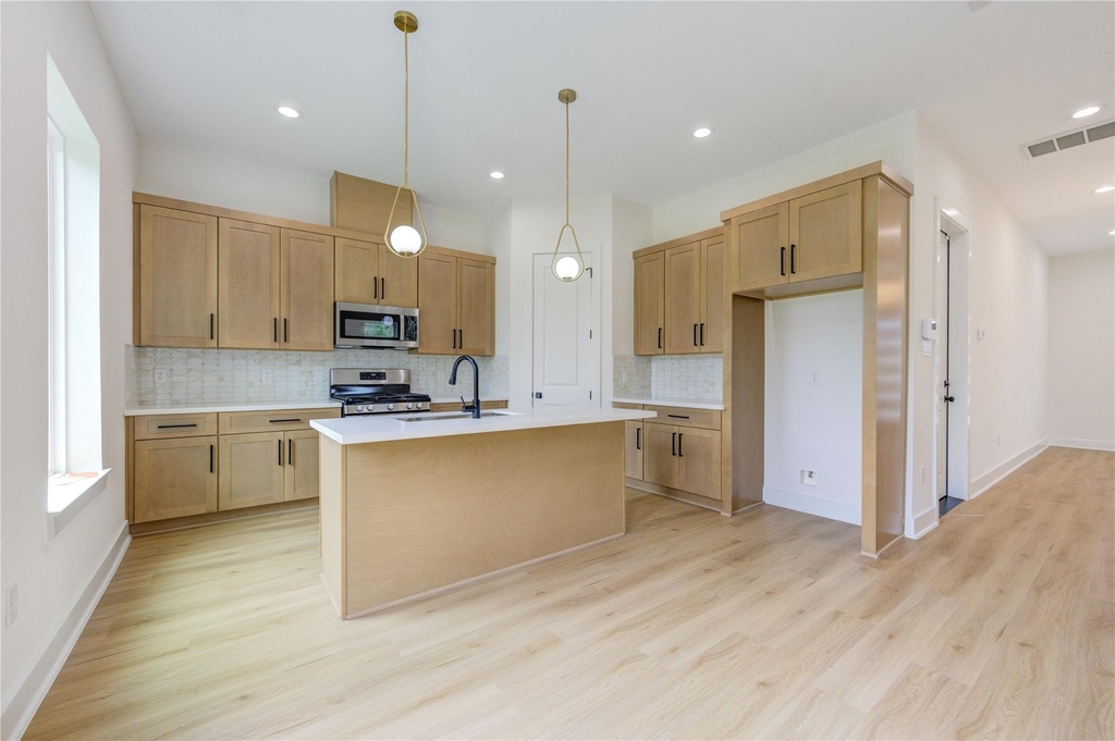 9007 Noel Street - Photo 0
