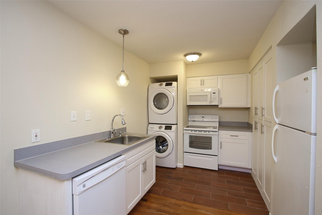 3520 Garrott - Photo 5