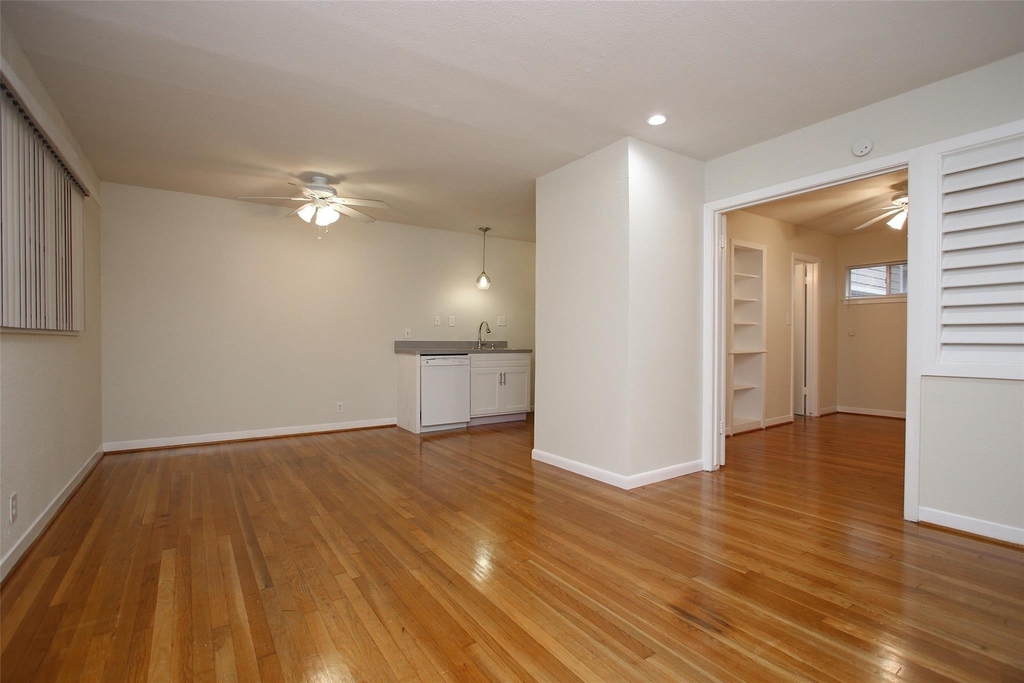 3520 Garrott - Photo 1