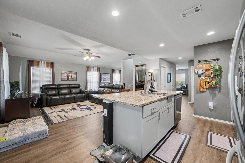 20815 Acorn Valley Drive - Photo 9