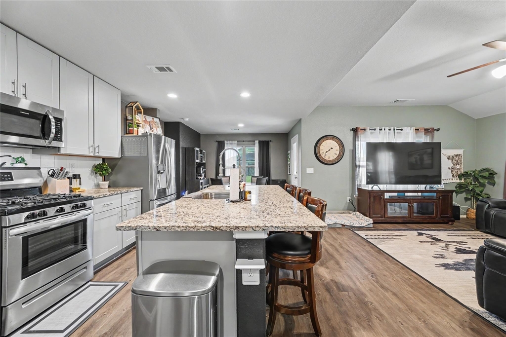 20815 Acorn Valley Drive - Photo 10