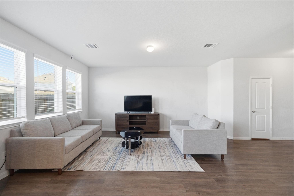 18518 Snowy River Lane - Photo 5