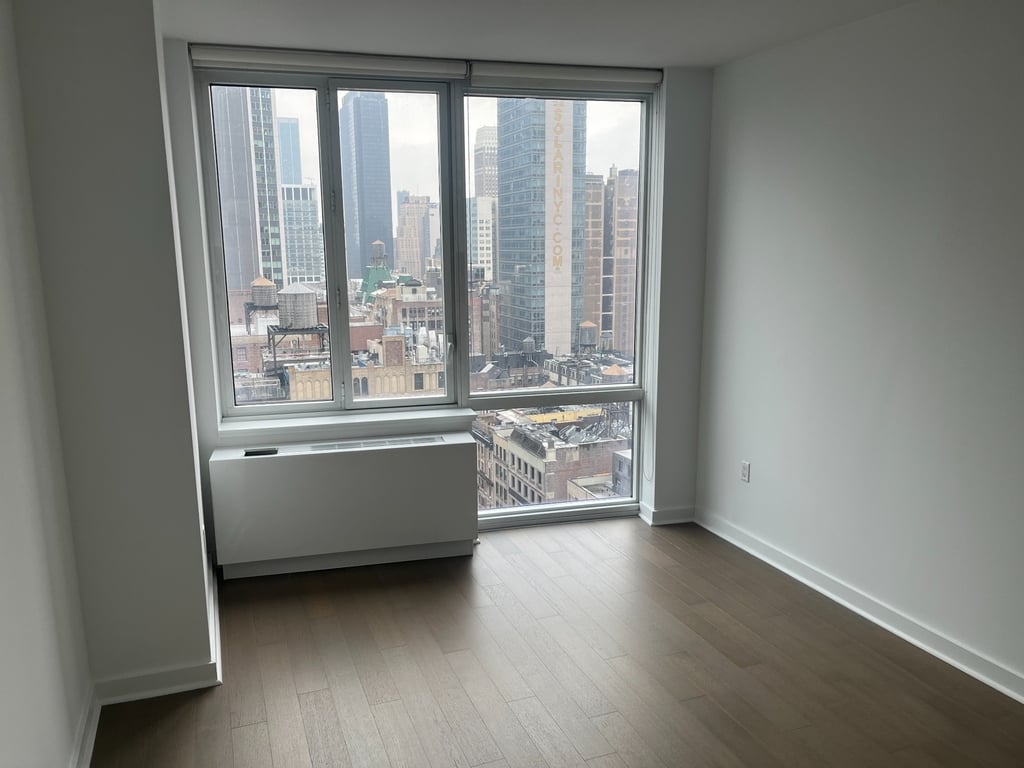 5th Avenue - Photo 4