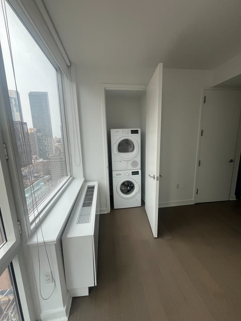 5th Avenue - Photo 1