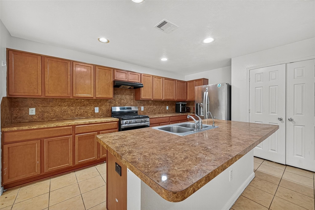 16547 Lanesborough Drive - Photo 21