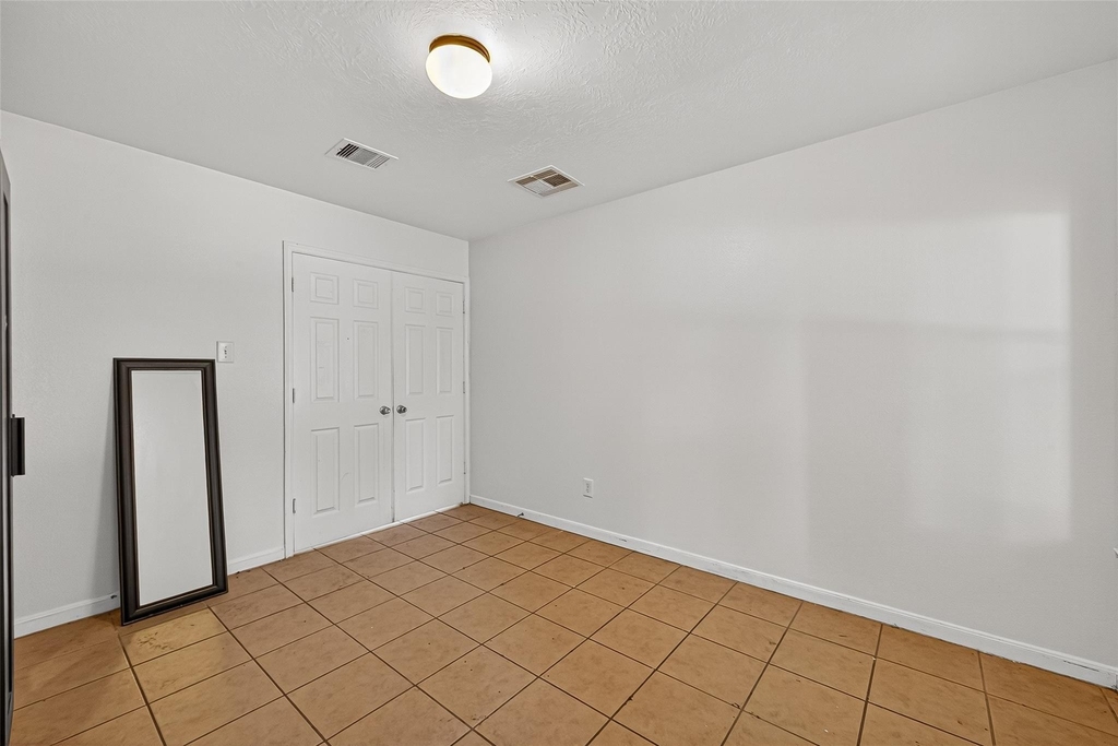 16547 Lanesborough Drive - Photo 32
