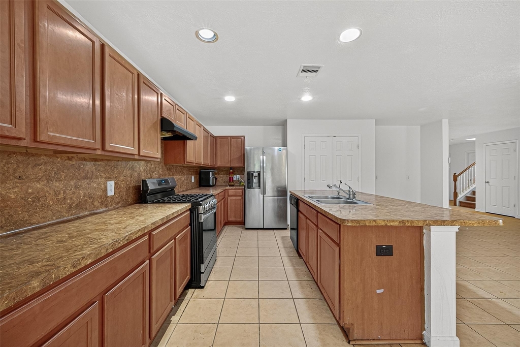 16547 Lanesborough Drive - Photo 29