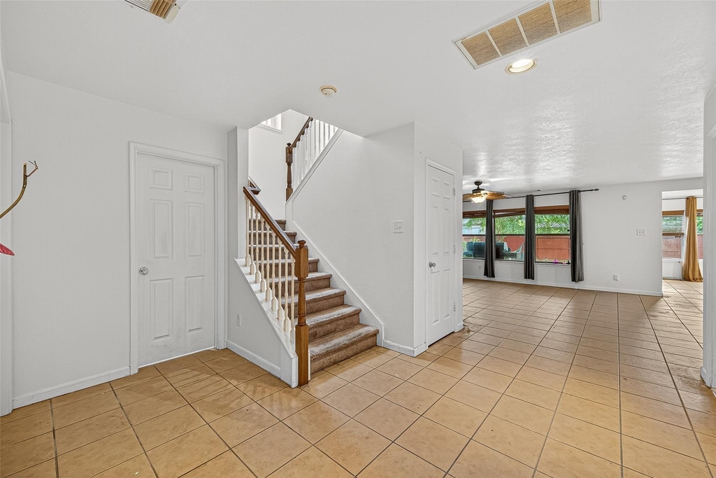 16547 Lanesborough Drive - Photo 5