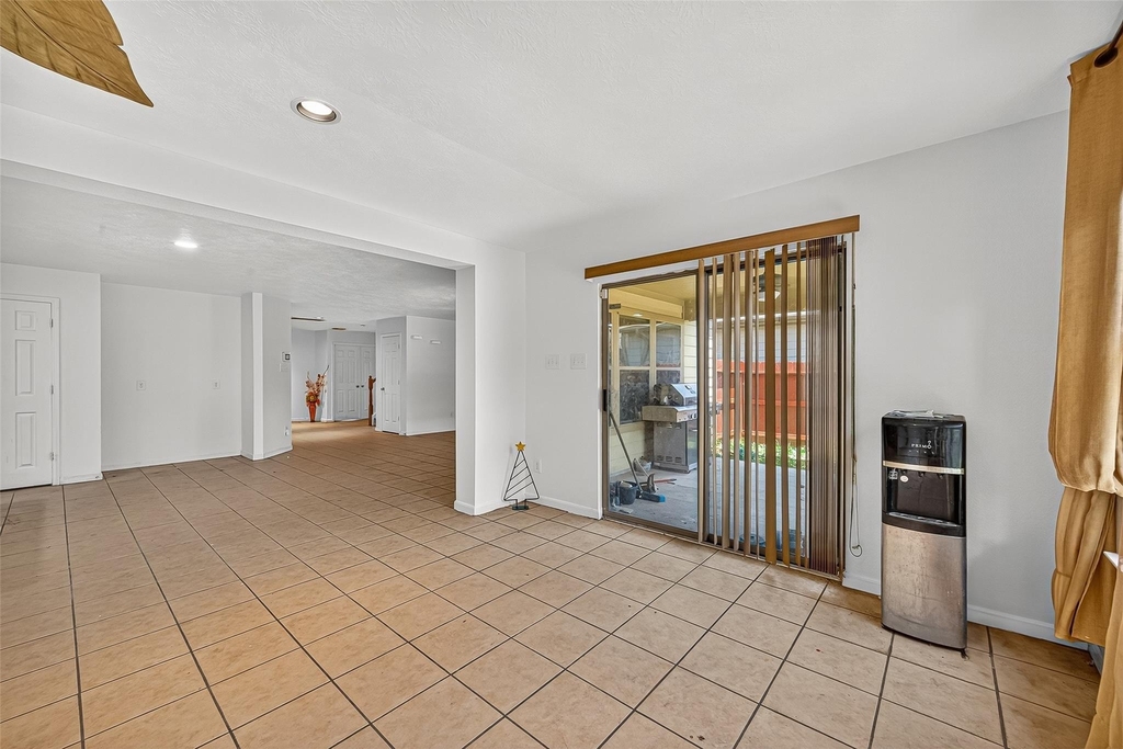 16547 Lanesborough Drive - Photo 17