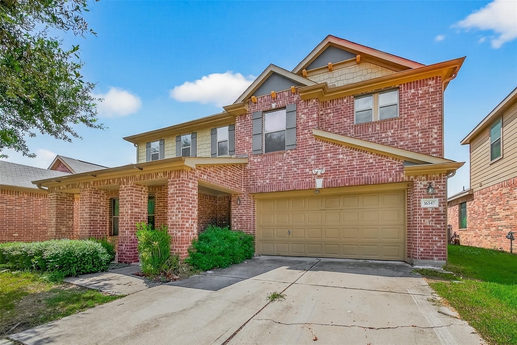 16547 Lanesborough Drive - Photo 2