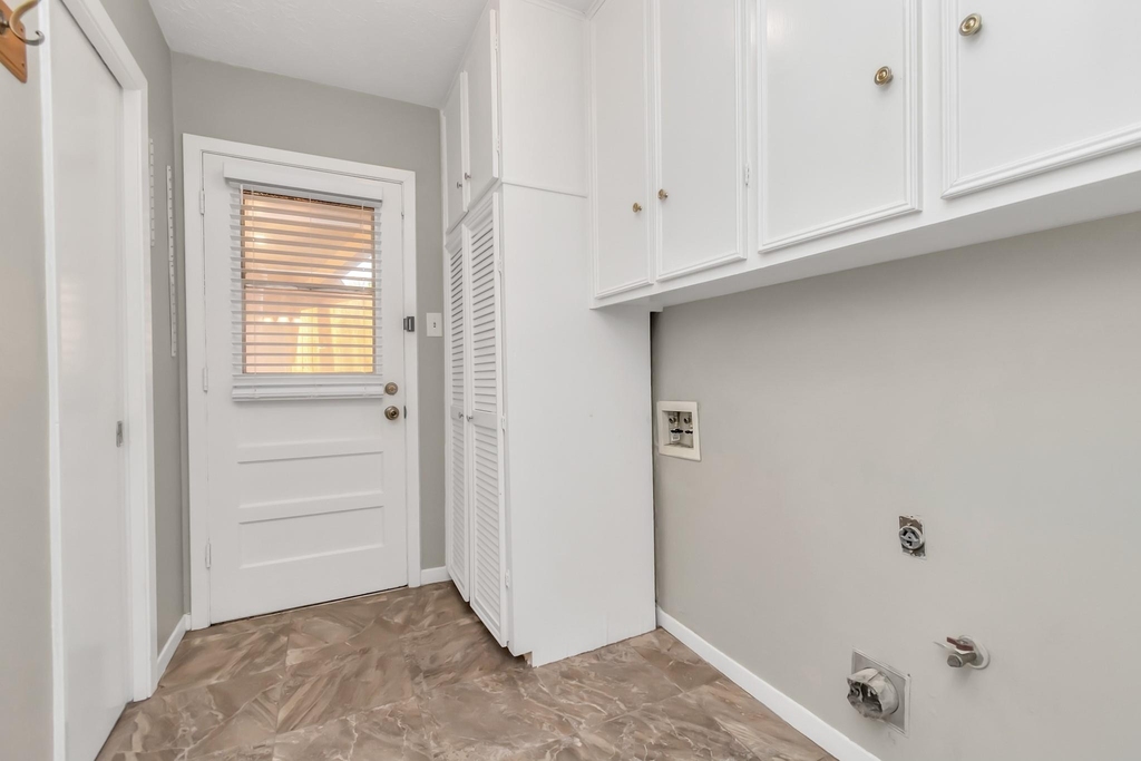 12526 Hazelwood Lane - Photo 10
