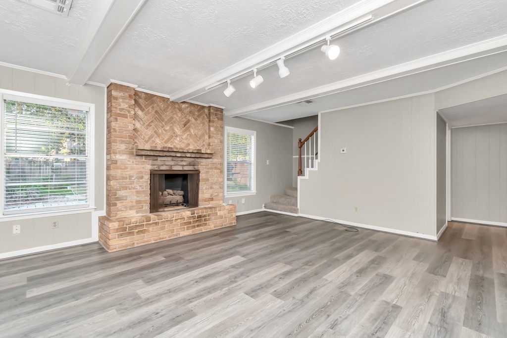 12526 Hazelwood Lane - Photo 3
