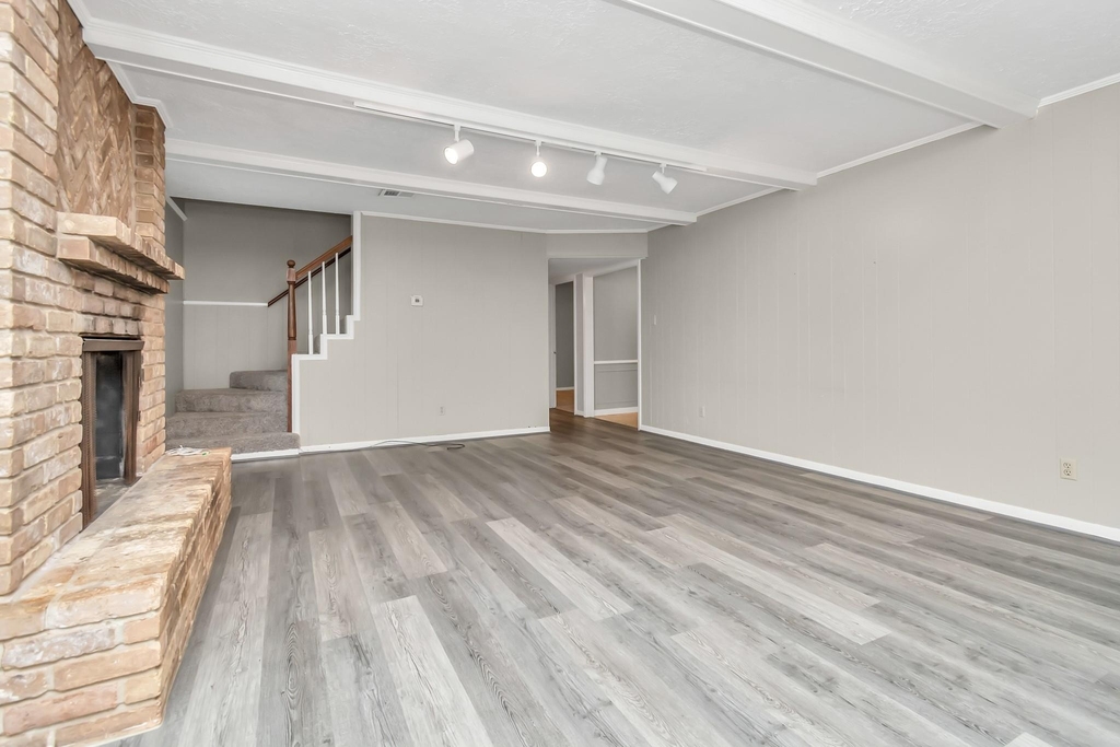 12526 Hazelwood Lane - Photo 5