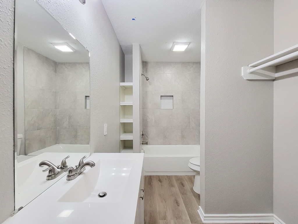 15814 Murrelet Court - Photo 31