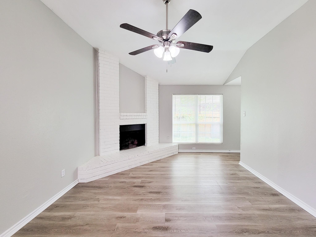 15814 Murrelet Court - Photo 8