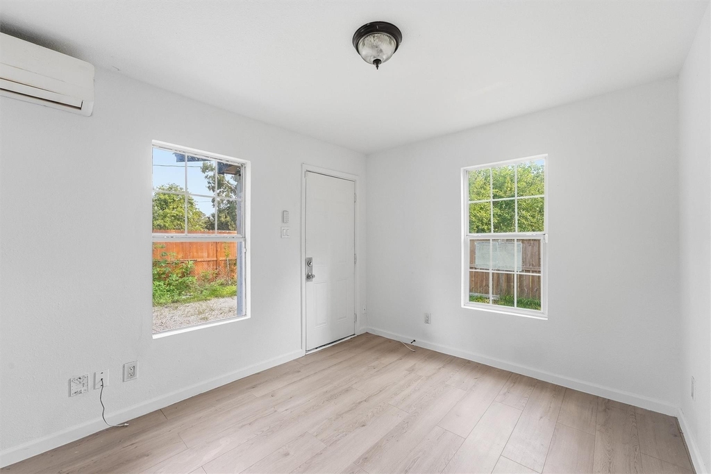 8038 Record Street - Photo 10