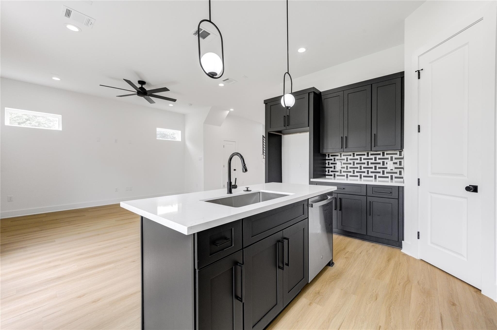 9007 Noel Street - Photo 6