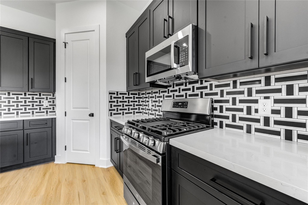 9007 Noel Street - Photo 8