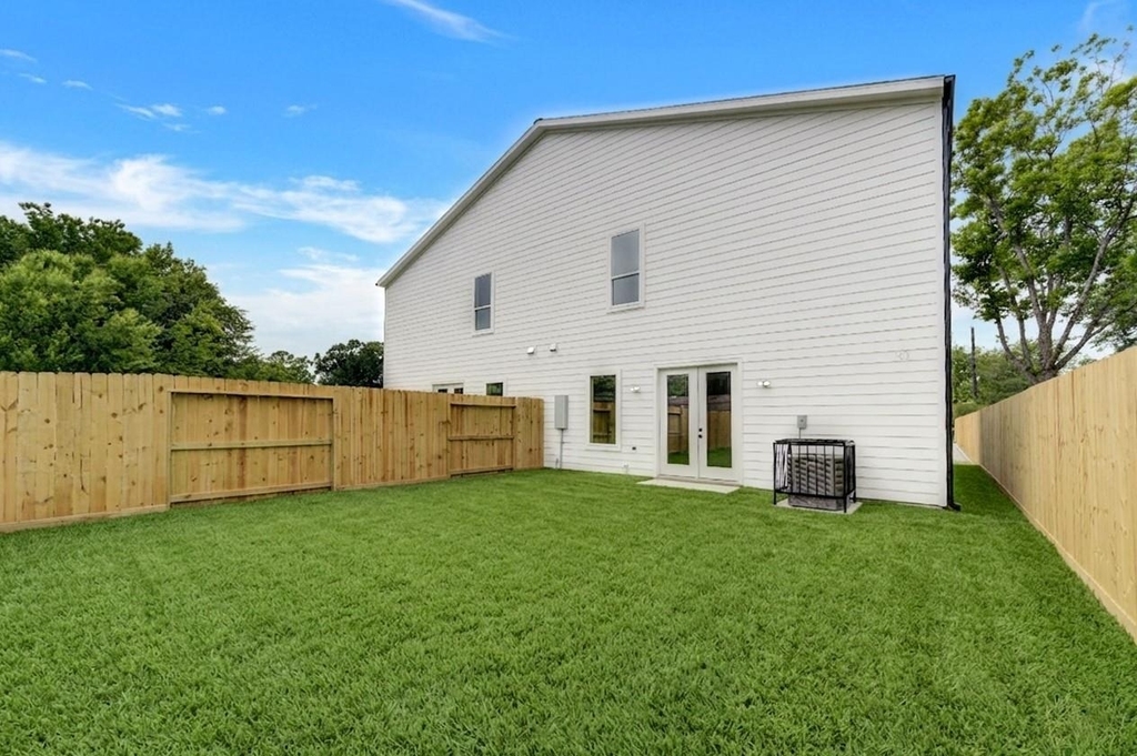 9007 Noel Street - Photo 32