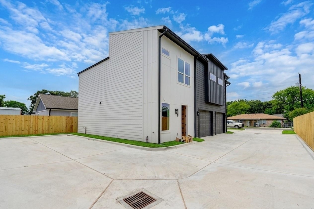 9007 Noel Street - Photo 36