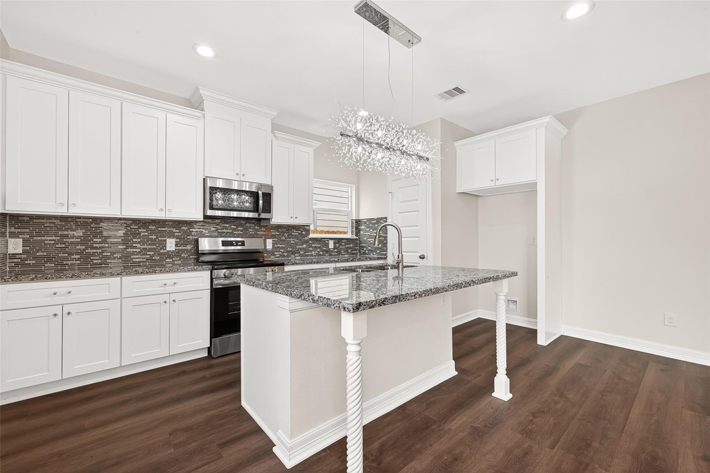 418 4th Street - Photo 7