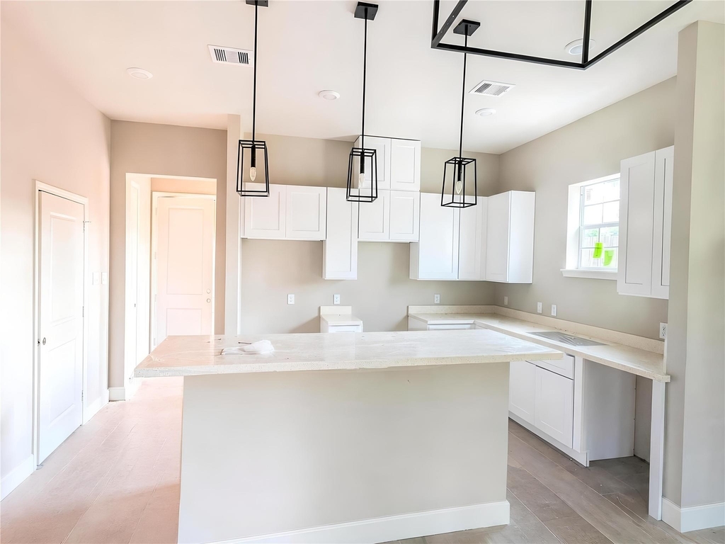 4720 Hare Street - Photo 3