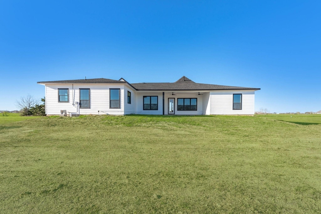 519 Chuckwagon Trail - Photo 30
