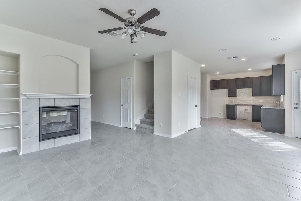 2310 Garden Square Path - Photo 3
