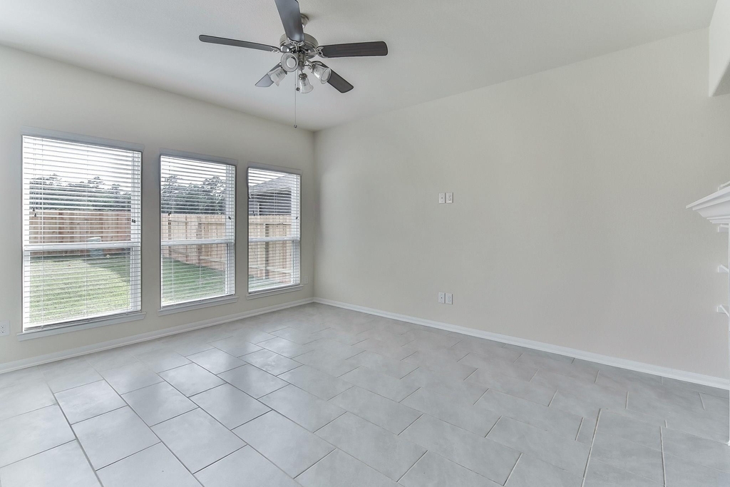 2310 Garden Square Path - Photo 4