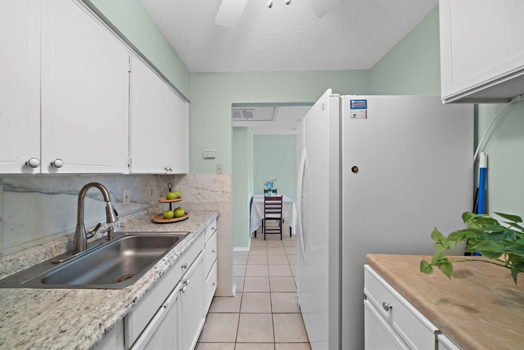 3224 Timmons Lane - Photo 4