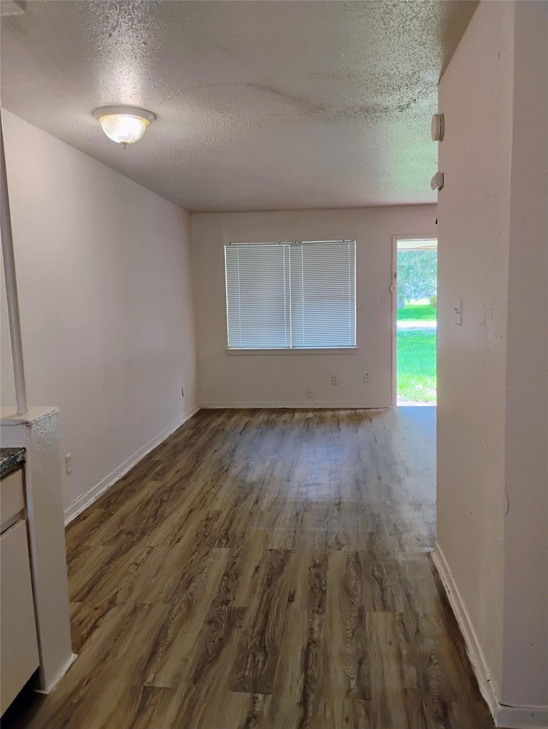 4203 Dawson - Photo 1