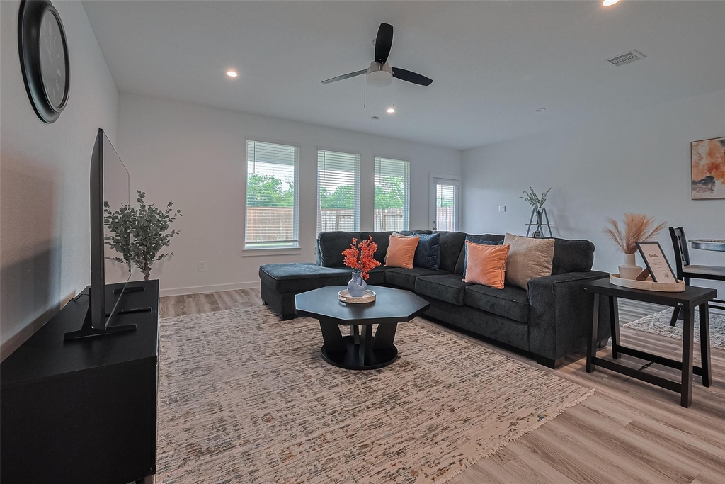 10405 Hadley Park Trail - Photo 1