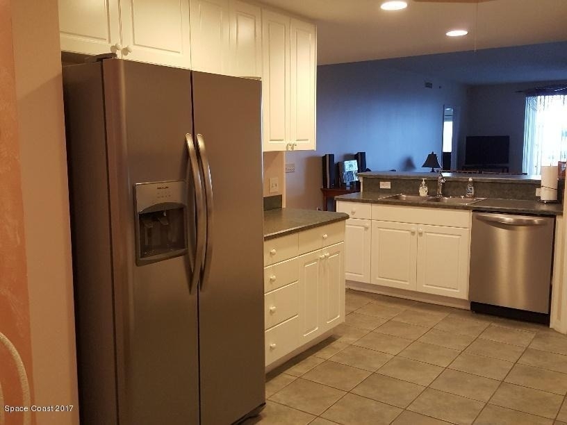 8891 Lake Drive - Photo 7
