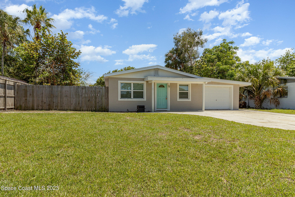 2567 Pepper Avenue - Photo 1